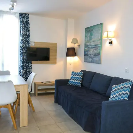 Apartment Reve D'Ile-2 Apartment *